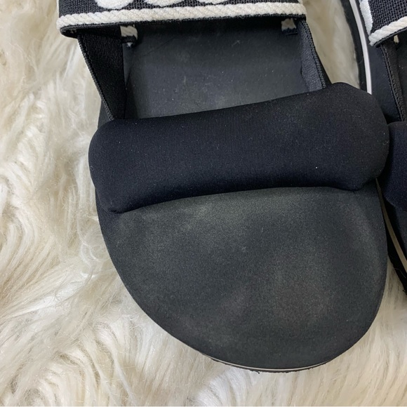 UGG Zuma Sling Back Sandals - Picture 7 of 13
